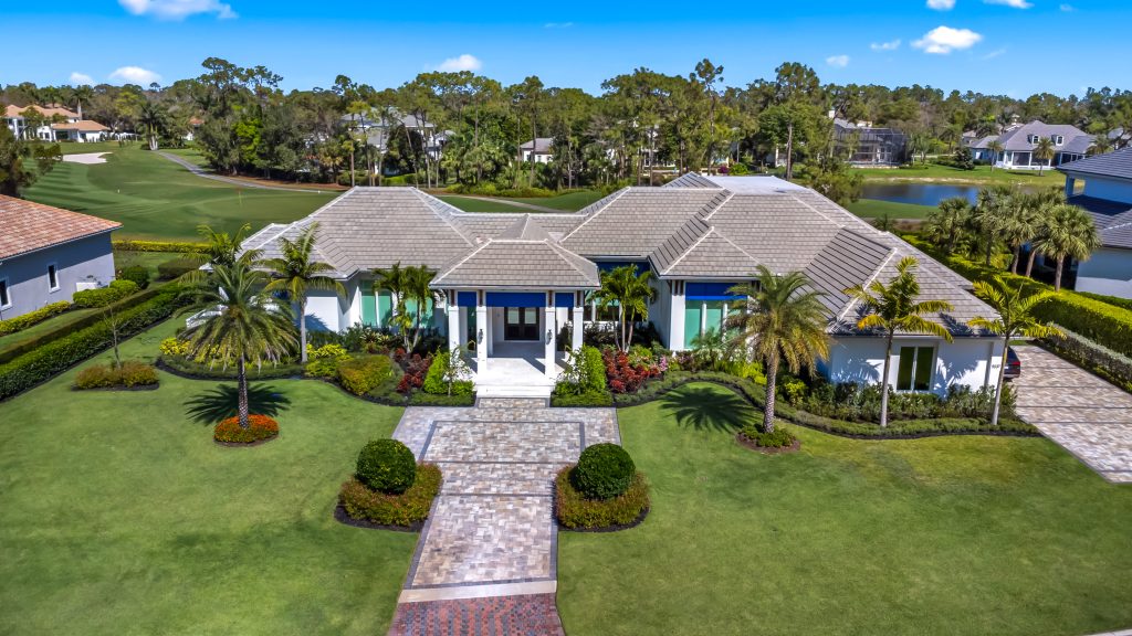#7 5037 Groveland Rd Custom Built Home in Quail West