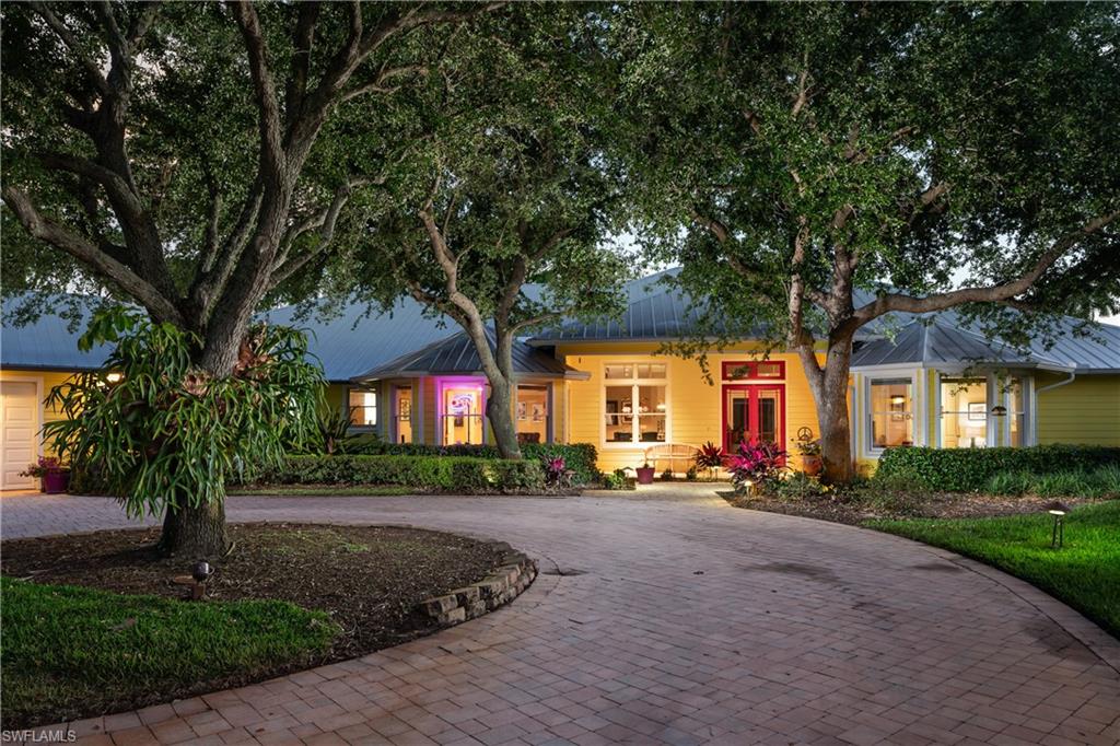168 North St, Naples FL